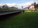 Průtoková rezerva pod Slánským mostem přes Metuji mezinárodní silnice E67 nedaleko hraničního přechodu Náchod – Běloves.