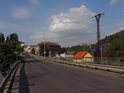 Sepský most přes Metuji v Novém Městě, silnice I/14, pohled od od obce Spy.