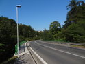 Dolní silniční most přes Metuji ve Velkých Petrovicích, silnice II/3023 na trase Náchod – Broumov.